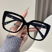 Black frame white flat