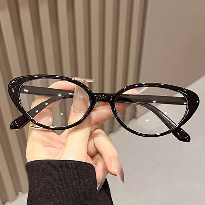 Red small frame cat eye flat light lens women's high-end sense 2025 new retro plain makeup Internet celebrity anti-blue light glasses frame