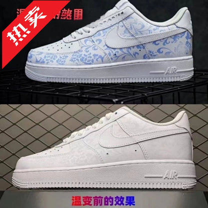 Venda quente de porcelana azul e branca mudança quente sapatos de tabuleiro homens e mulheres, sentido leve bonito sapatos brancos, estudantes sapatos de skate casuais, explosivo frete grátis