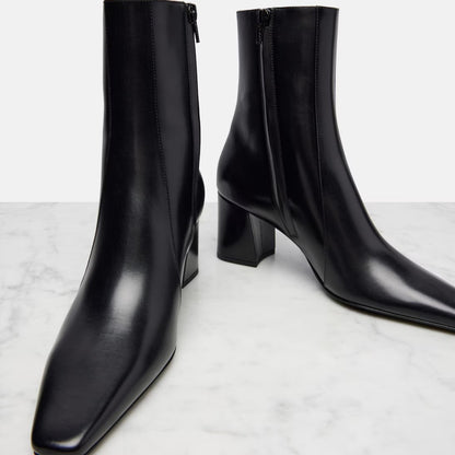 Tecido de couro patente dedo apontado dedo do pé grosso salto alto salto alto com zíper botas de cavaleiro, botas femininas versáteis de alta moda