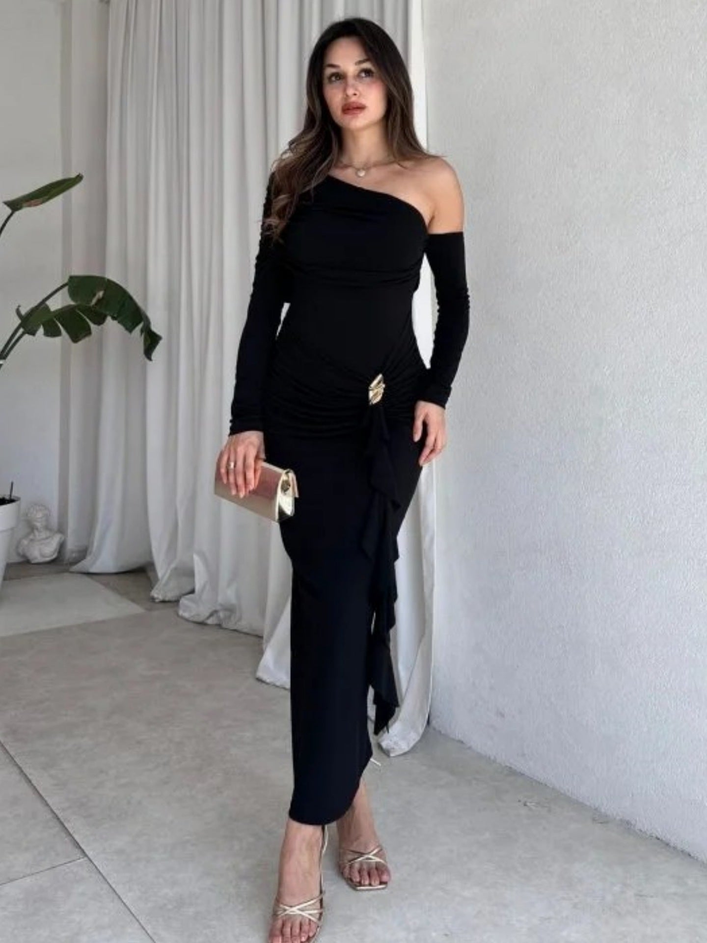 Cross-border autumn new European and American clothing temperament solid color diagonal collar one shoulder long sleeve waist streamer hip wrap dress for women