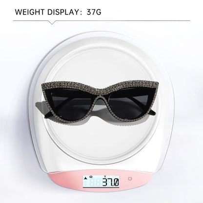 Cat-eye diamond-studded sunglasses, new fashion party glasses, Chanel-style personalized shape-style sunglasses for women, high-end feel