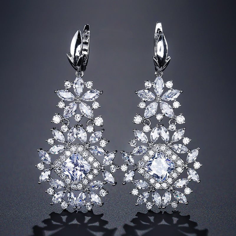 New women's earrings, diamond-studded lupine teardrop-shaped tassel earrings, Baroque court style, multicolor versatile earrings