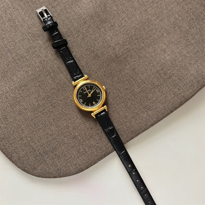 Niche, high-aesthetic light luxury women's watches, exquisite vintage schoolgirl temperament, simple small dial casual wristwatches for women