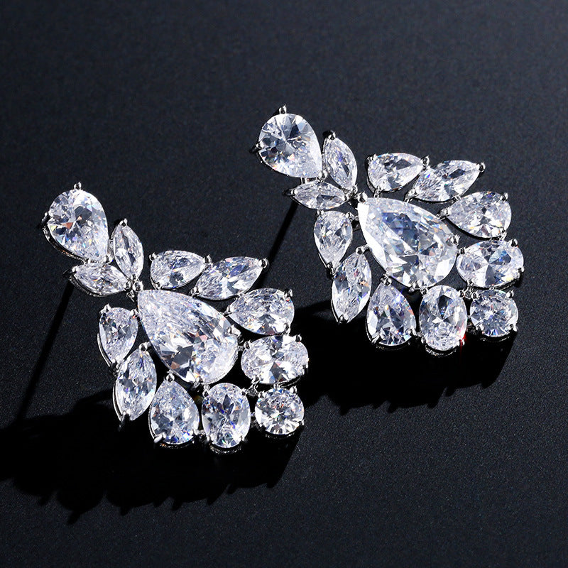 Cross-border hot waterdrop zircon stud earrings in multiple sizes with patchwork earrings, niche designs, light luxury banquet earrings wholesale