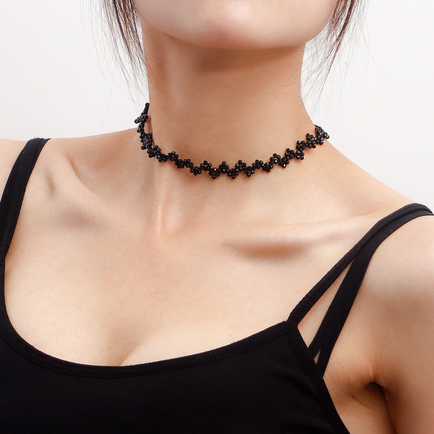 European and American cross-border explosive summer ins black crystal handwoven necklace necklace necklace women's trendy jewelry choker