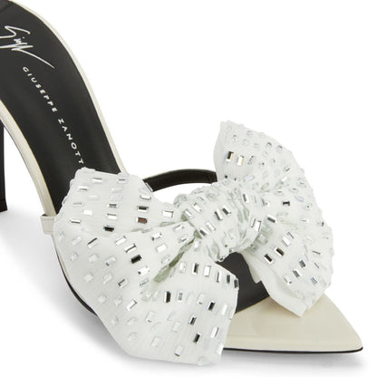 Sexy rhinestone butterfly crystal flower pointed toe high heels 2026 summer new cross-border stiletto open toe sandals