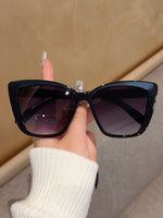 Black frame purple double gray pieces