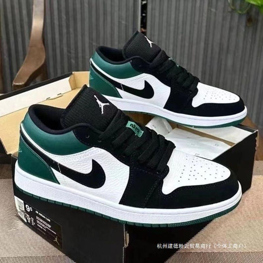 NIKE Air Jordan 1 Low