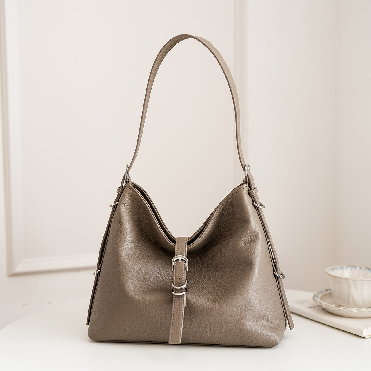 estilo descontraído Bolsa tote fashion minimalista Grande capacidade Bolsa sofisticada versátil Bolsa para o trabalho para o dia a dia Bolsa de ombro