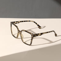 Leopard frame white flat