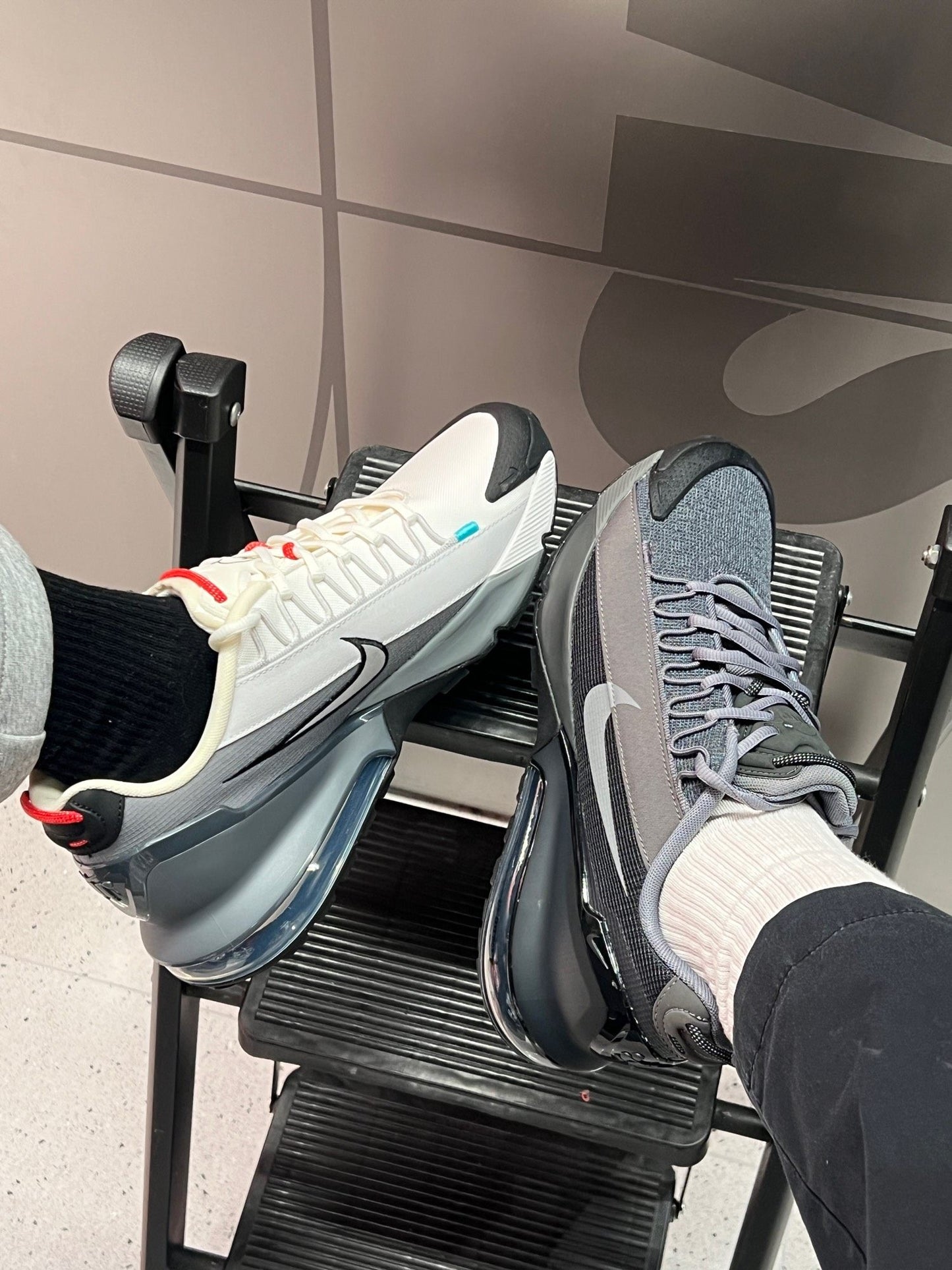 Nike Official Genuine AIR MAX PULSE Men's and Women's Air Cushion Cushioned Running Shoes DZ3544-001