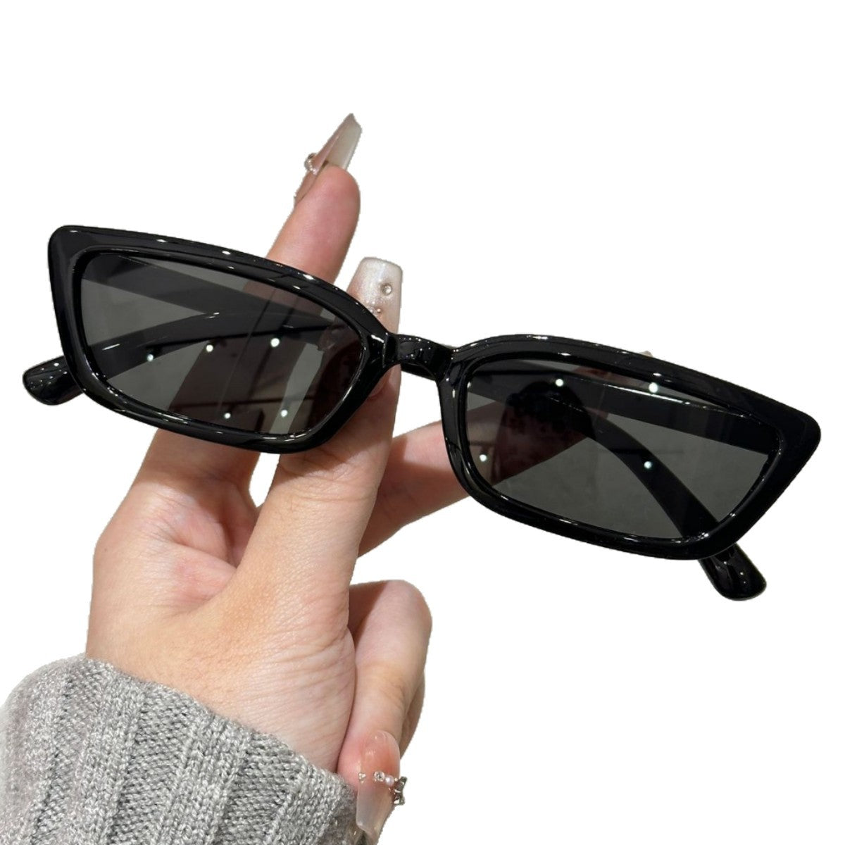 Narrow-frame European and American style sunglasses for women, stylish for photos, sophisticated long cat-eye sunglasses, trendy driving sunglasses for men