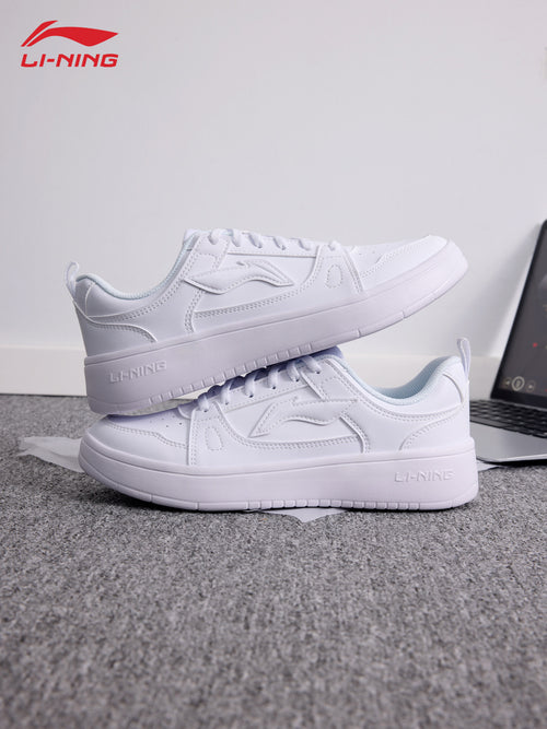 Sapatilhas Li-Ning para mulher, sapatilhas brancas versáteis da moda cor céu claro, sapatilhas casuais de cano baixo, sapatilhas de sola macia, sapatilhas de deslocamento