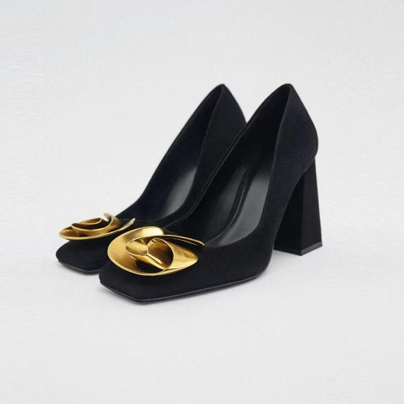 ZA2025 outono Preto Metálico Flor Enfeitada Ovelha Back-heeled Shoes Square Toe Thick Heel Versátil Casual Shoes Mulheres