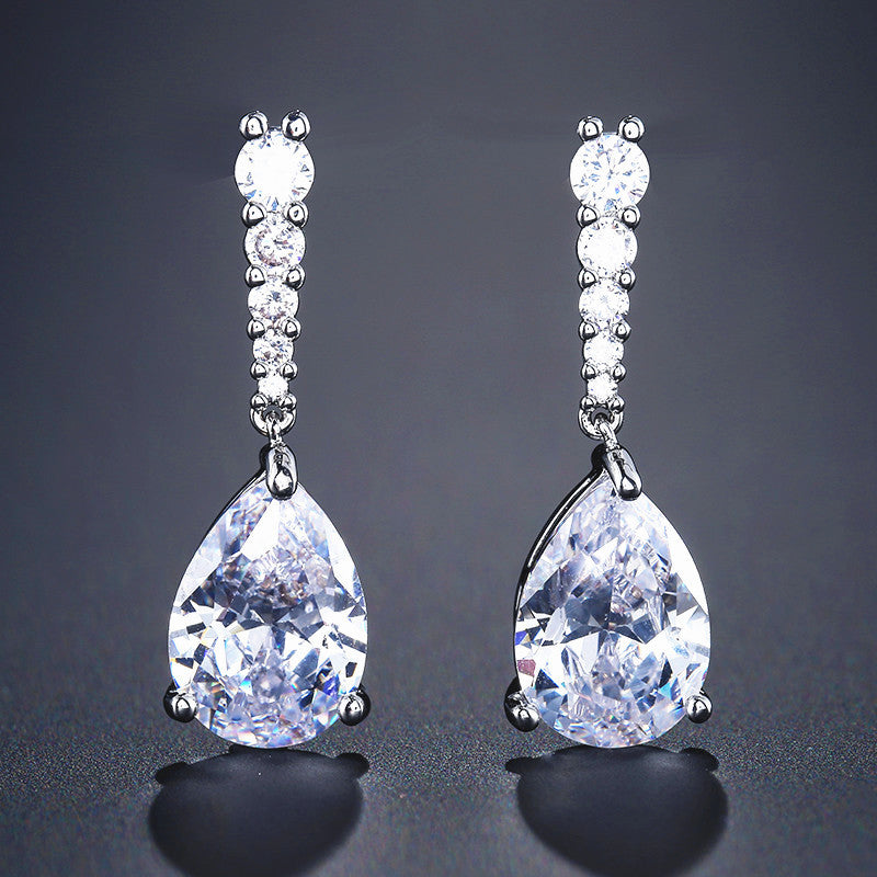 The beauty of simplicity bridal zircon earrings ultra flash Korean high-end sense light luxury temperament wedding dress earrings wholesale