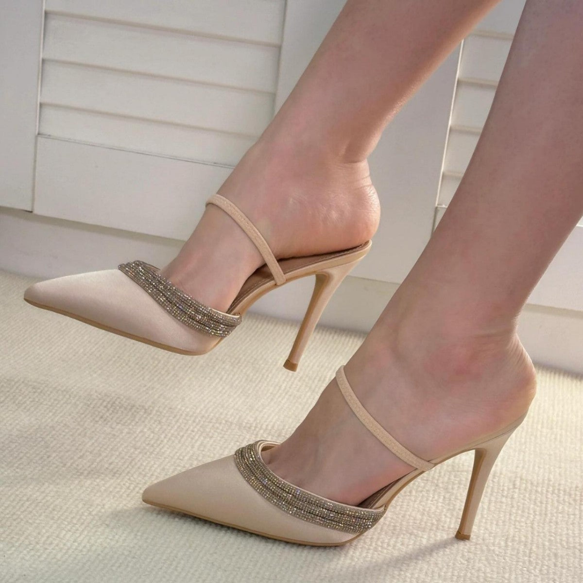 Spring 2026 rhinestone-embellished silk satin pointed heels heeled heels women's shoes wrapped toe shallow half slippers European and American style
