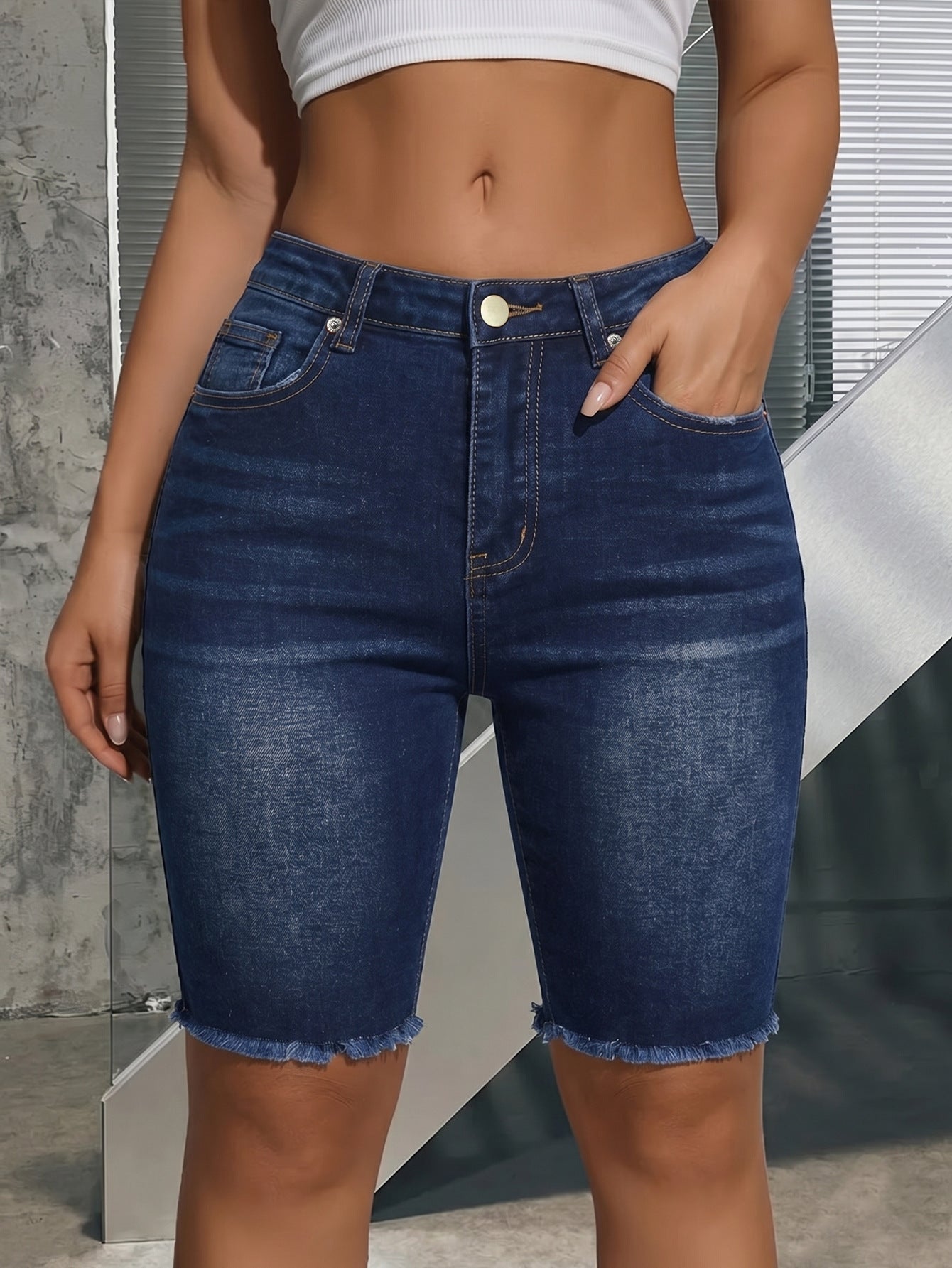 Source Factory: TikTok TikTok POP in-stock dropshipping plus size cross-border jeans for women, high elasticity, mid-waist shorts