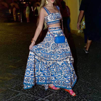 Conjunto de saia e top com suspensórios, estampado, elegante e com um toque europeu e americano, para a primavera de 2026. Novo estilo transfronteiriço entre a Europa e os Estados Unidos.