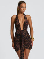 Tecido: seda de leite 210g + estampado em malha. Peso máximo: 370g.