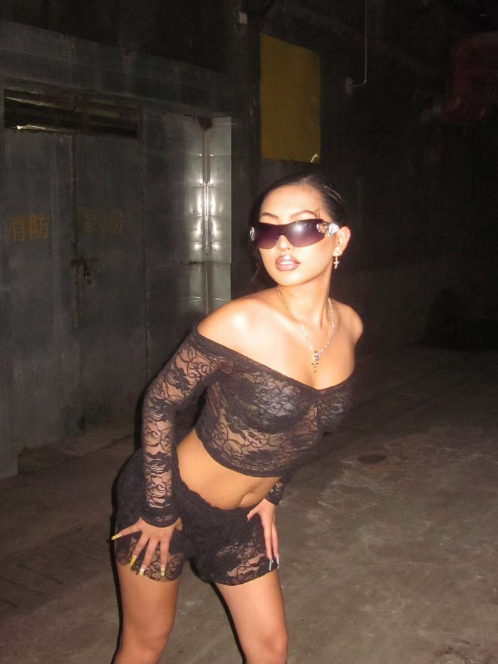 Cross-border Amazon European and American women's clothing spicy sexy bandeau crop top waist lace see-through skirt two-piece set