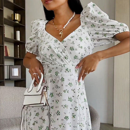 Dopamine outfit 2026 new European and American dress sexy V-neck puff sleeve French elegant floral dress