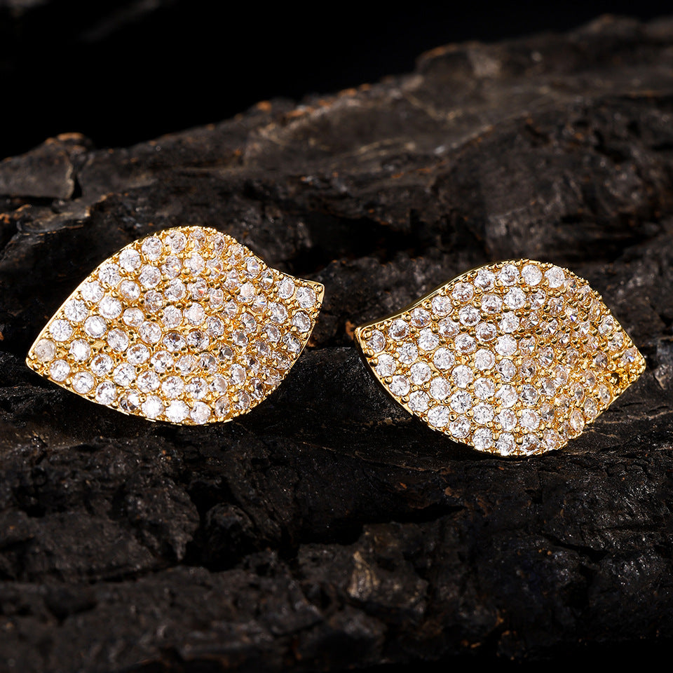 2026 New European and American Folded Petal Earrings, Sophisticated and Exquisite Zircon Earrings, Elegant Accessories, Copper Inlaid Zircon
