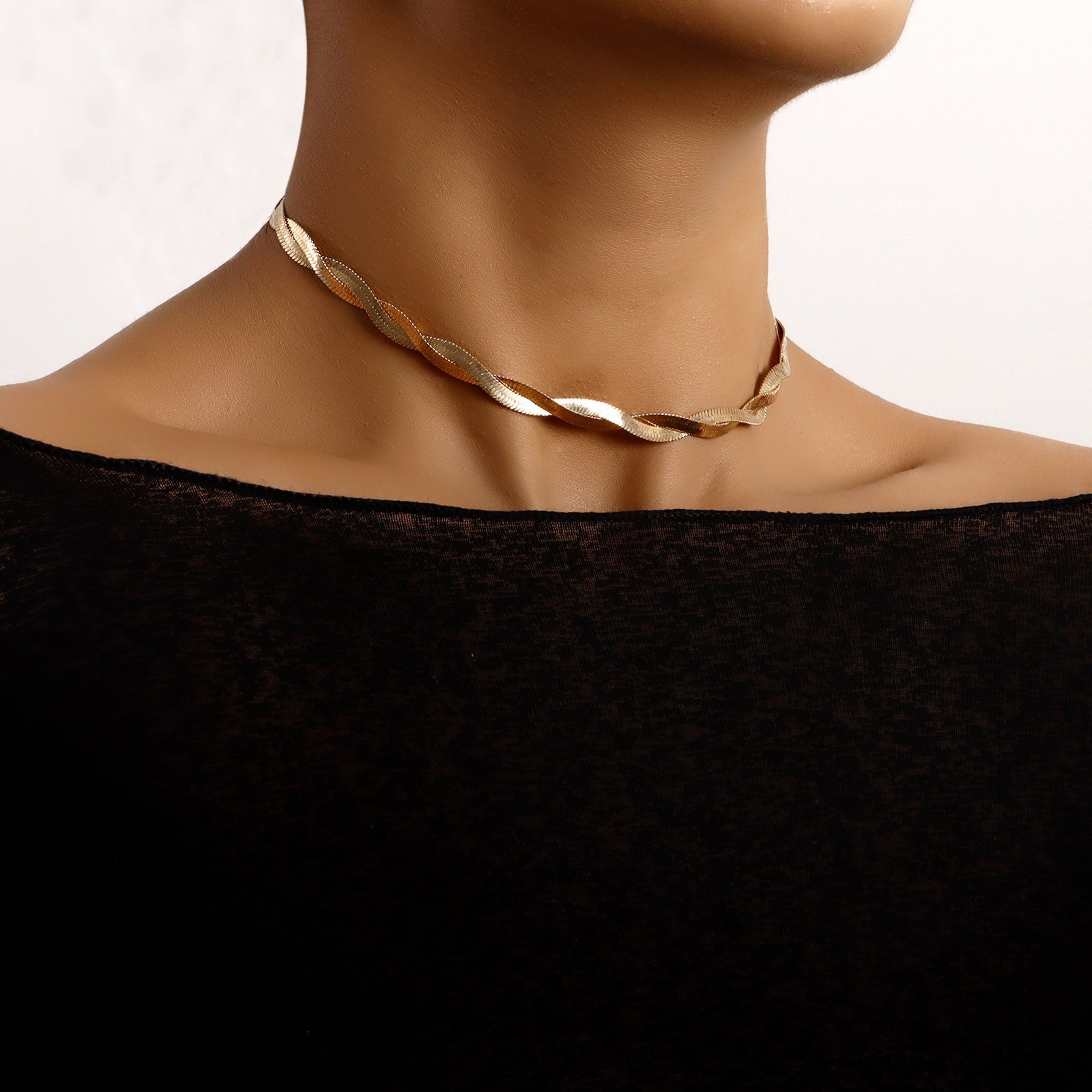 European and American cross-border jewelry trend double-layer winding snake bone necklace necklace women's fairy style niche design necklace