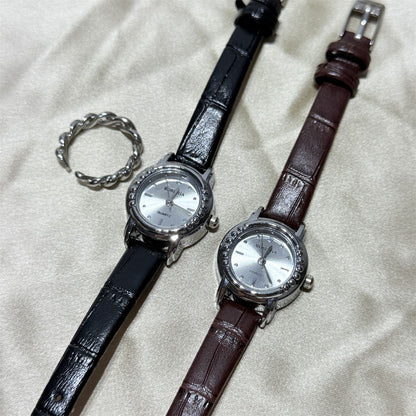 Foreign trade best-selling wholesale price, new silver chain exquisite small dial watch for women, fashionable temperament, high-end feel for students