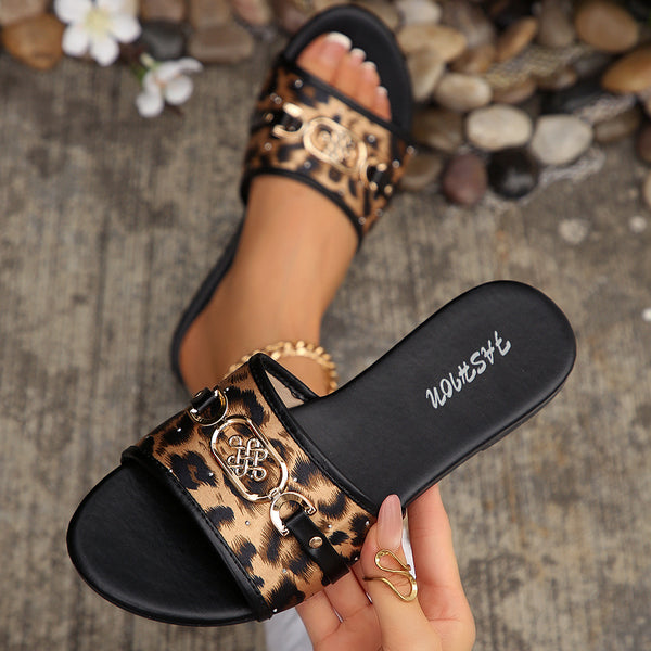 Cross-border women's shoes wholesale leopard print fashion slippers classic temperament versatile solid color metal decoration round toe flat sandals