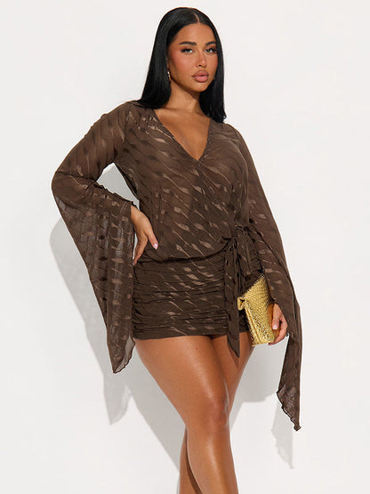 Foreign trade autumn new European and beautiful fashion wavy pattern sexy deep V flared long sleeve slim hip wrap dress