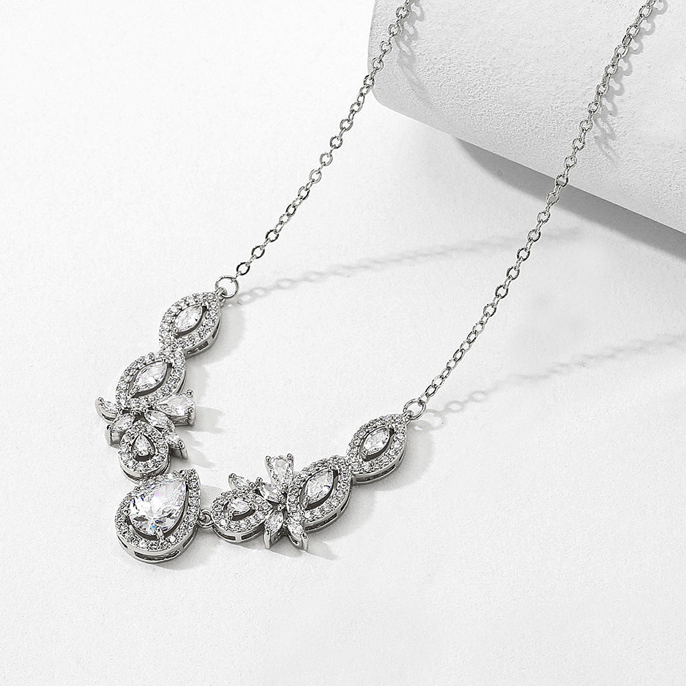 Cross-border new waterdrop zircon necklace, light luxury niche full diamond surrounded pendant accessory, high-end bridal accessory for women