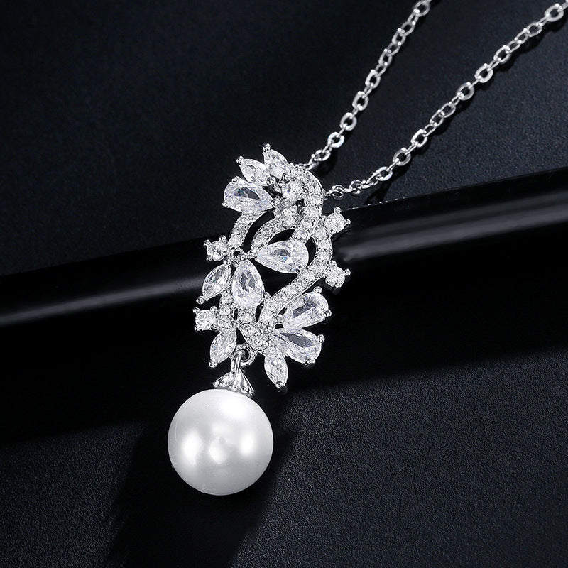 Cross-border bestselling jewelry: zircon floral and leaf necklace, faux pearl collarbone chain, European and American style light luxury bridal dinner accessory