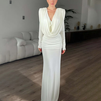 Vestido feminino elegante e moderno, com decote em V, modelo slim, inspirado na moda europeia e americana, ideal para a primavera de 2026. Perfeito para o dia a dia e para ocasiões formais.