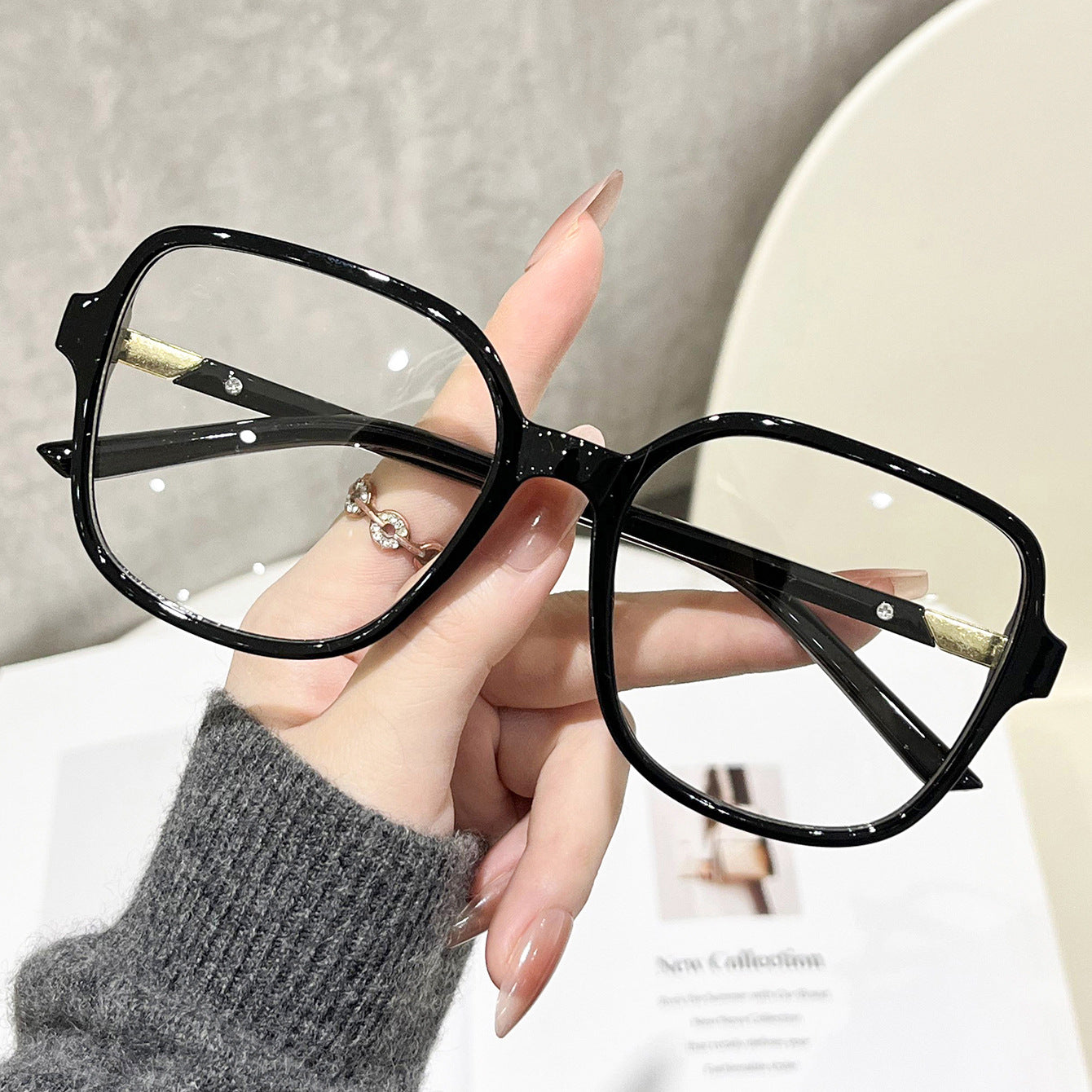 Large square frame flat light glasses, Korean new trendy no-makeup glasses frames for women, premium gold-rimmed slimming frames