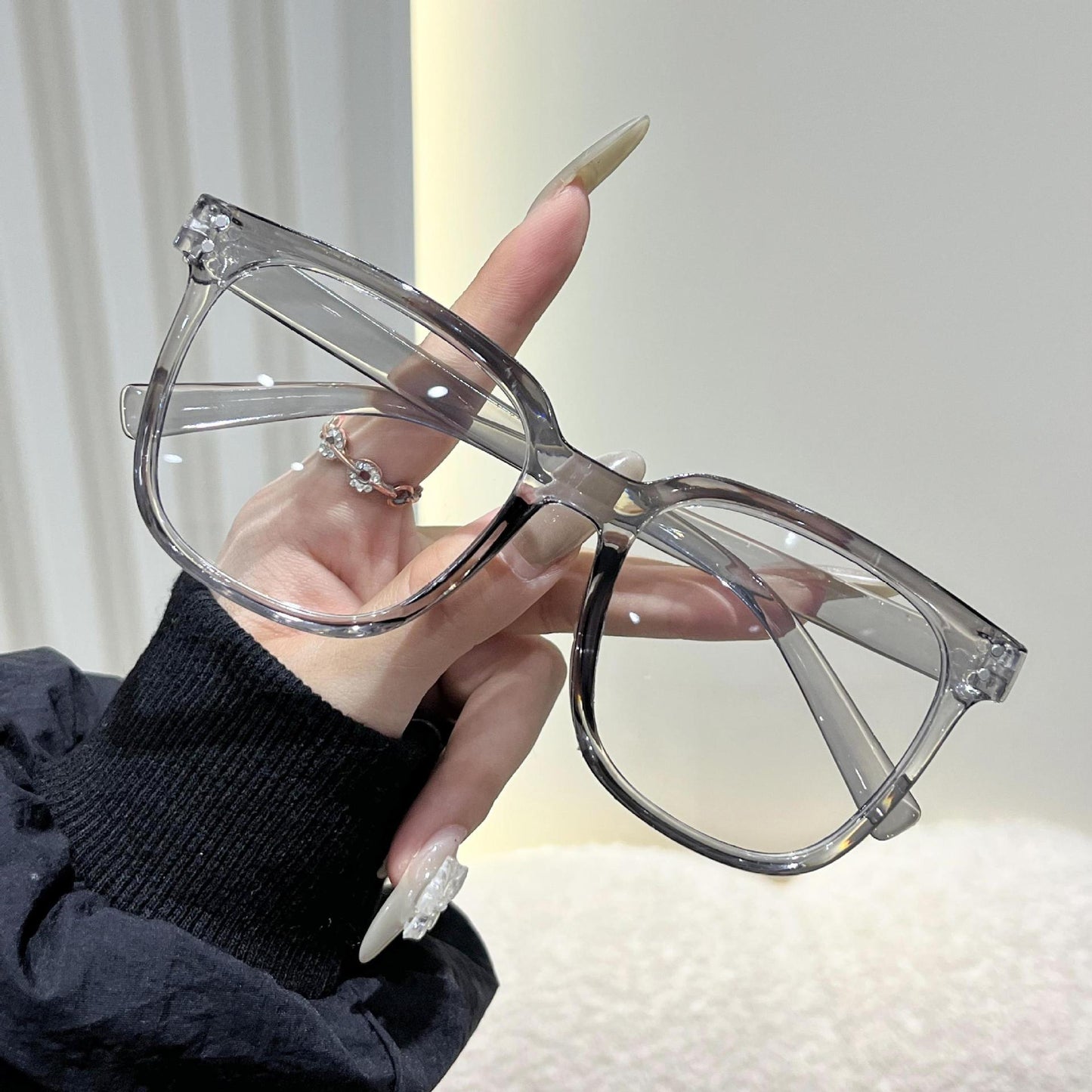 Cross-border new glasses frames for women, Japanese and Korean version of plain makeup rice nail flat light mirrors, men's small face, retro literary glasses frames