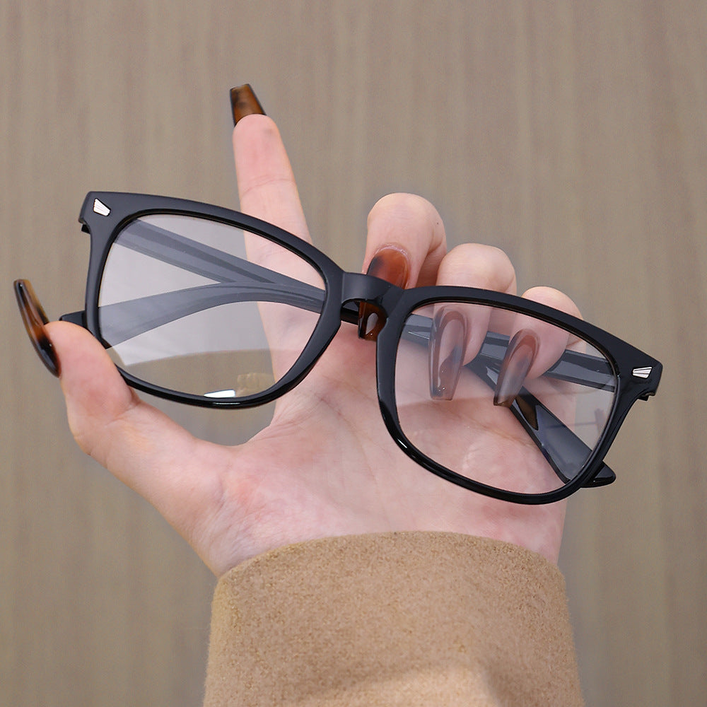 Classic transparent blue light blocking glasses frame, square and round frame, bare-faced flat light glasses, face-fixing students, myopia glasses frames make the face look smaller