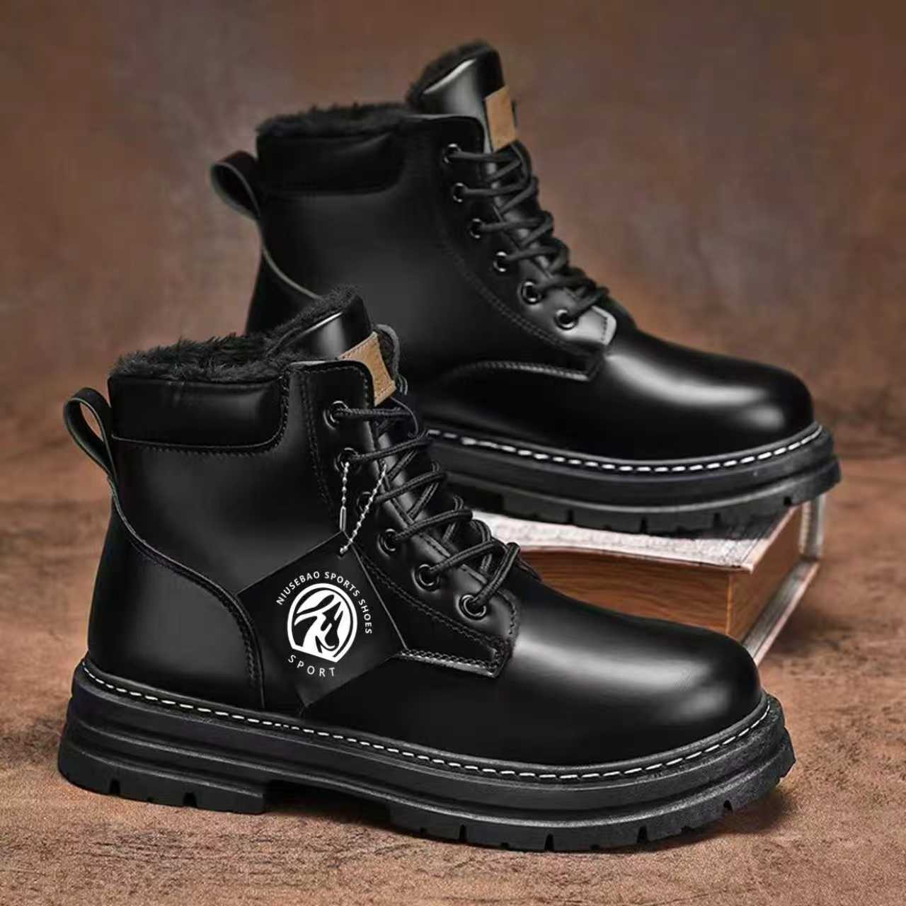 Men's Martin boots fall 2025 new fleece thickened outdoor cargo shoes British style retro rhubarb boots men's shoes