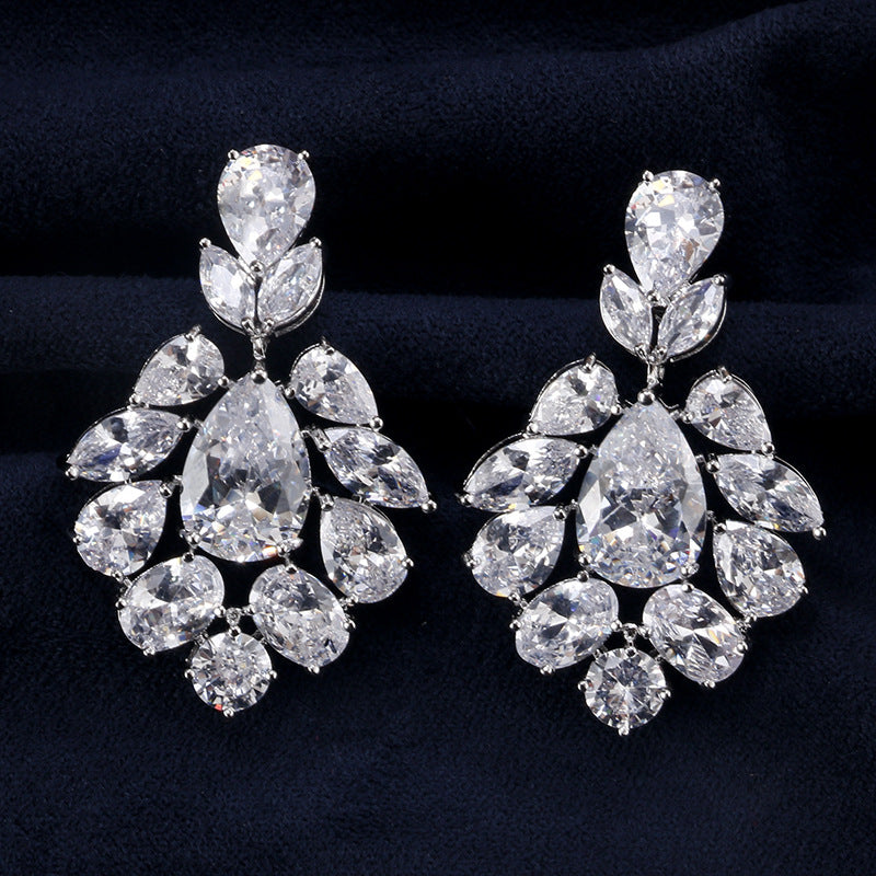 Cross-border hot waterdrop zircon stud earrings in multiple sizes with patchwork earrings, niche designs, light luxury banquet earrings wholesale