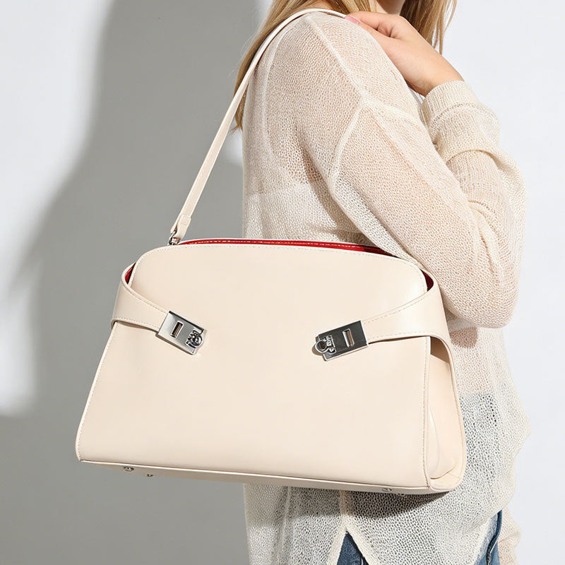 Bolsa de ombro feminina Novo modelo fashion elegante Bolsa de ombro curta estilo descontraído Grande capacidade para o dia a dia Bolsa tote Internacional
