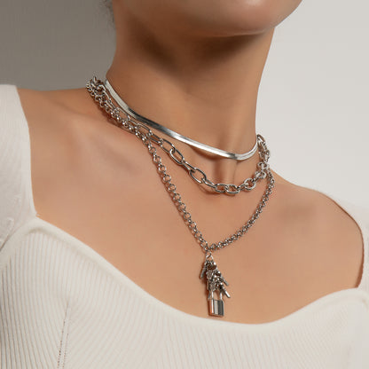 European and American cross-border jewelry, temperament, versatile ins necklace, key lock pendant, multi-layered trendy snake bone chain