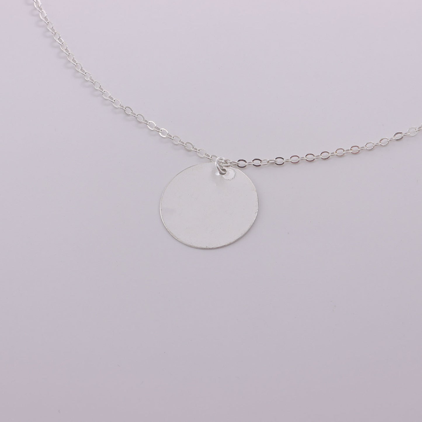 European and American cross-border jewelry Simple geometric glossy disc pendant necklace women's popular geometric temperament fashion necklace