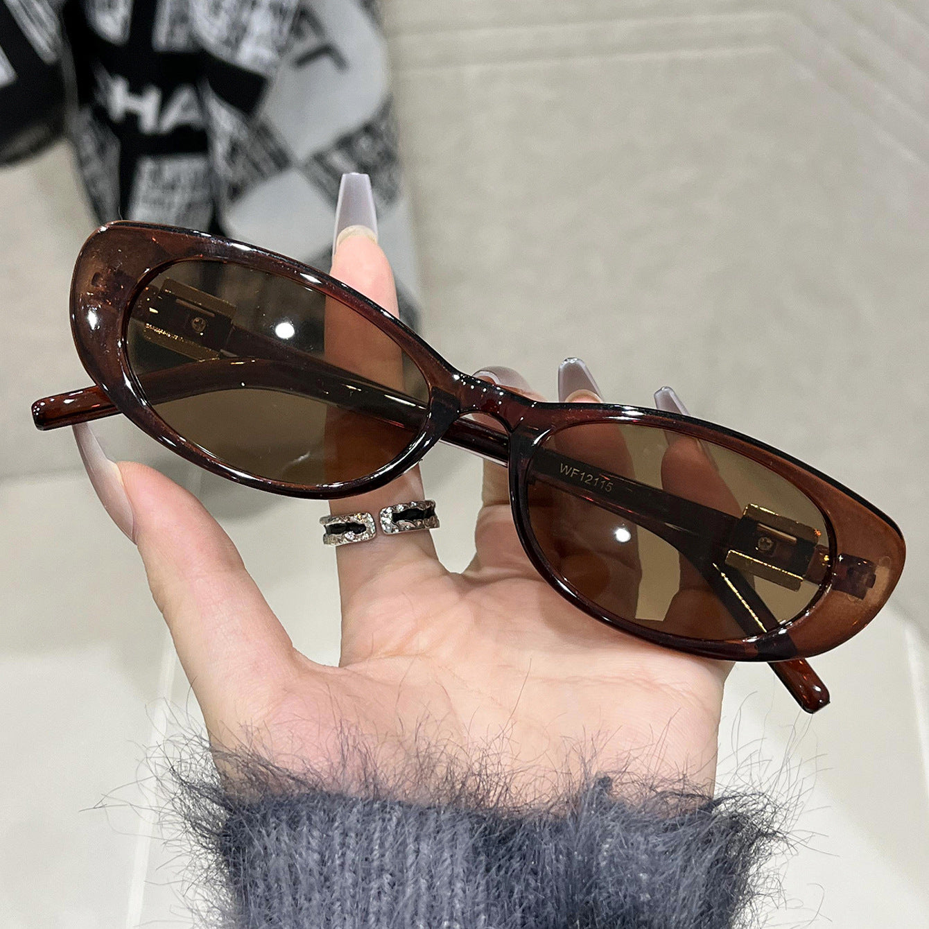 Retro cat eye sunglasses women's high-end new ins Internet celebrity same sunglasses men's fashion street shooting sunglasses