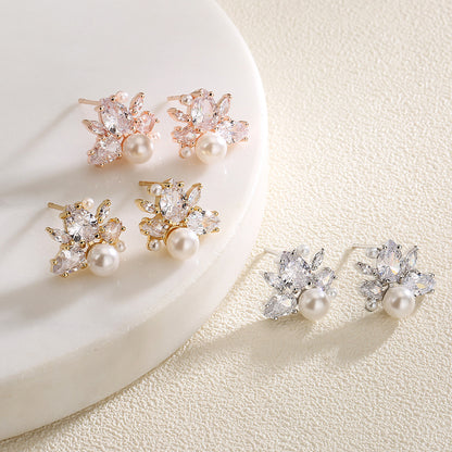 Korean exquisite compact design light luxury high-end pearl zircon earrings for women, personalized minimalist fashionable versatile stud earrings