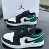 AJ low-top preto e verde