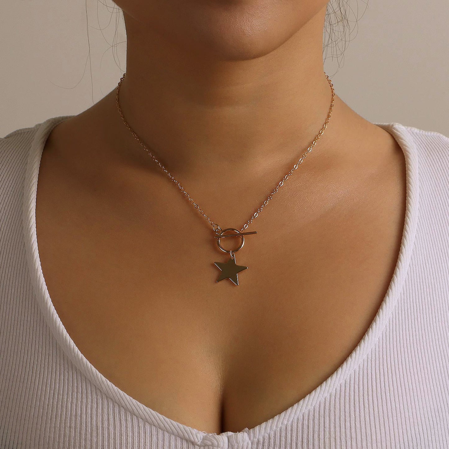 European and American cross-border jewelry fashion trend five-pointed star pendant women's necklace personality and temperament simple women's necklace
