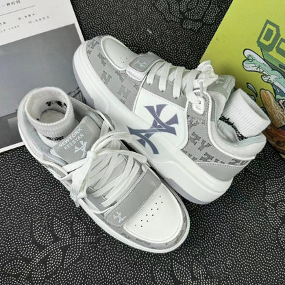 Sapatos de maré nacionais, estilo masculino e feminino, sapatos de pão de sola grossa que bloqueiam a cor, chiques, casais de rua, sapatos de athleisure do alfabeto