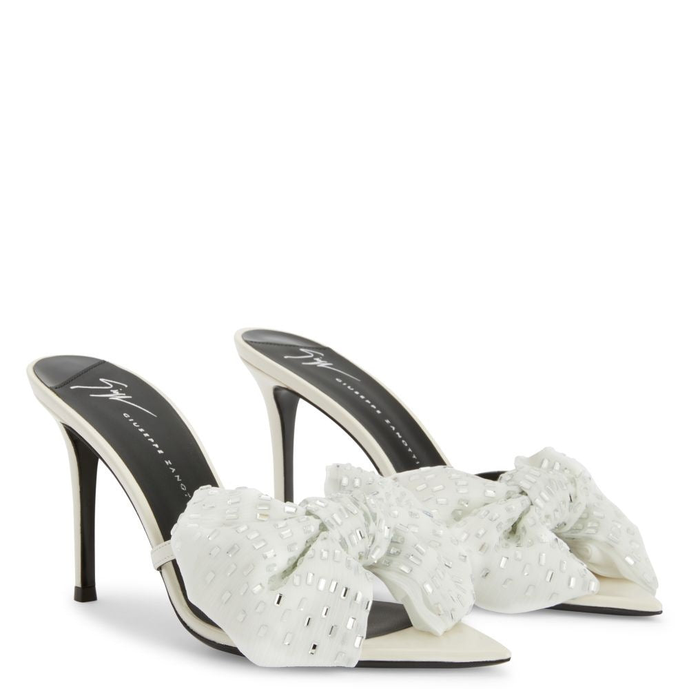 Sexy rhinestone butterfly crystal flower pointed toe high heels 2026 summer new cross-border stiletto open toe sandals