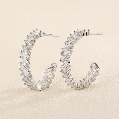 Fashionable commuting niche, high-end versatile C-shaped earrings, simple sweet and cool gemstone square zircon earrings, earrings for women
