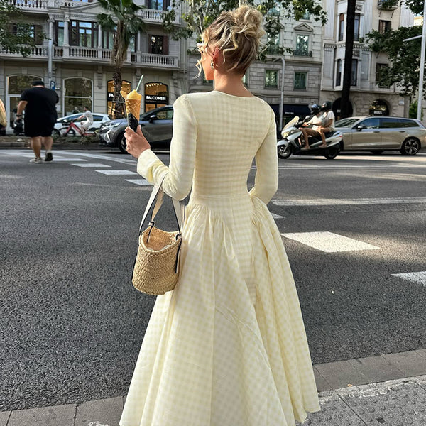 Foreign trade hot selling women's autumn and winter new French temperament plaid skirt fashion square neck waist swing long sleeve dress